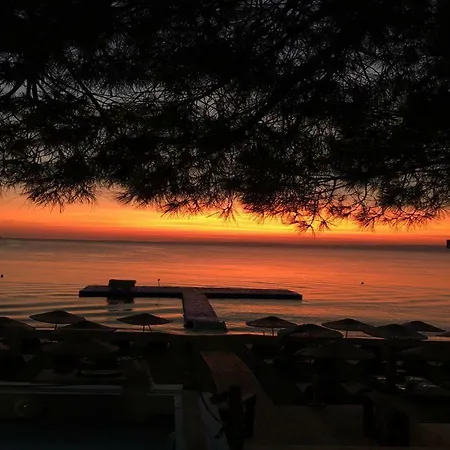Ayanya & Resort Avsa Adasi